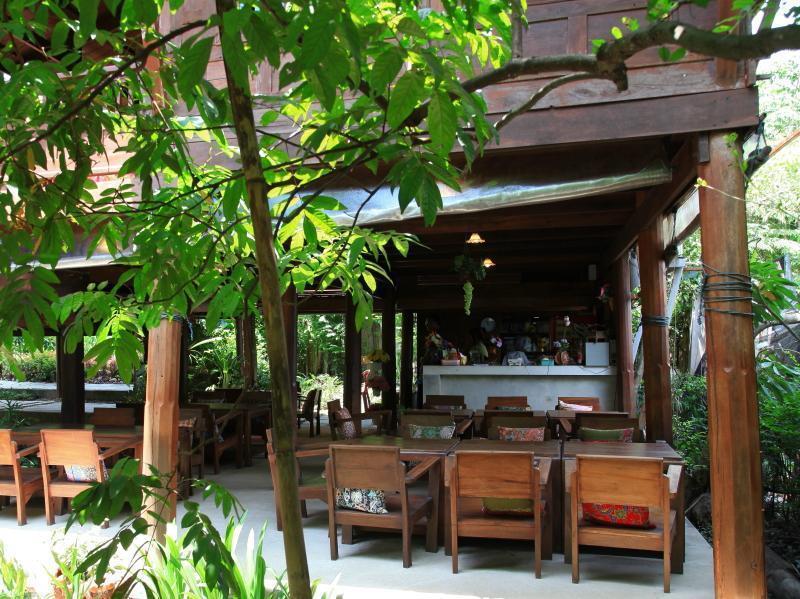 Ruen Pruksa Boutique Resort Пак-Крет Экстерьер фото